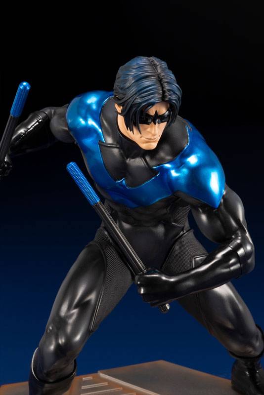 DC UNIVERSE Nightwing [ARTFX]