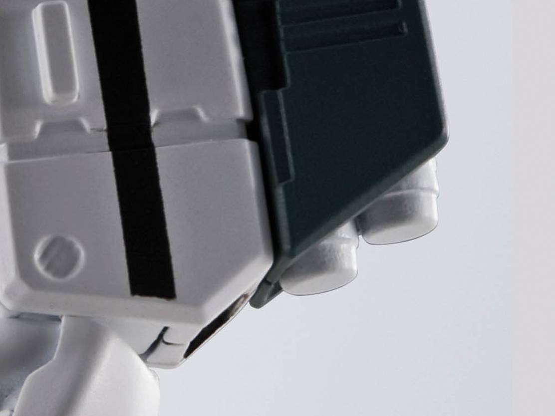 The Super Dimension Fortress Macross – VF-1S Valkyrie 1/55 Scale Transformable Toy Figure (Japan Import) - View #10