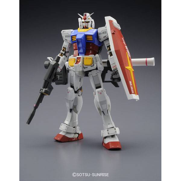 MG 1/100: Mobile Suit Gundam - RX-78-2 Gundam Ver.3.0 & FF