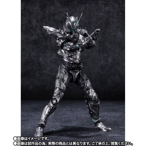 S.H.FIGUARTS: Kamen Rider Black Sun - Kamen Rider SHADOWMOON (LIMITED  EDITION) [Bandai Spirits]