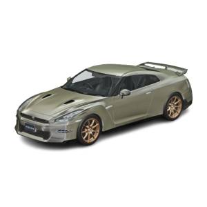 Model Car Snap Kit: 1/32 2024 R35 Nissan GT-R (Millennium Jade) [Aoshima]