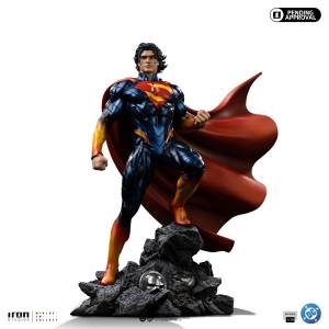 Art Scale: DC Comics - Absolute Superman 1/10 [Iron Studios / Hot Toys]