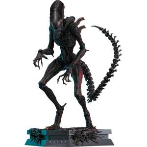 Movie Masterpiece: Alien Romulus - Scorched Xenomorph 1/6 [Hot Toys]