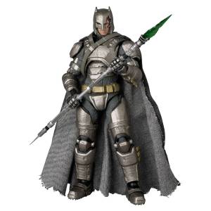 MAFEX (No. 313): Batman v Superman Dawn of Justice - Armored Batman [Medicom Toy]